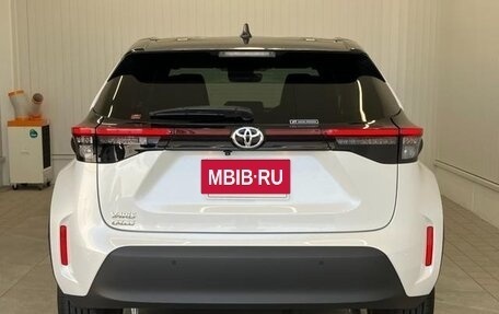 Toyota Yaris Cross, 2023 год, 1 670 000 рублей, 4 фотография