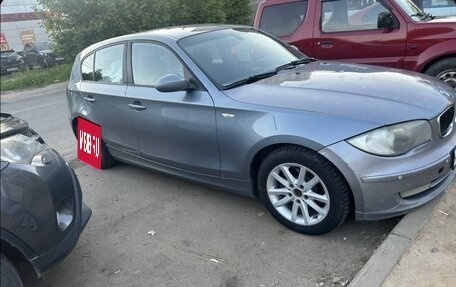 BMW 1 серия, 2008 год, 750 000 рублей, 2 фотография