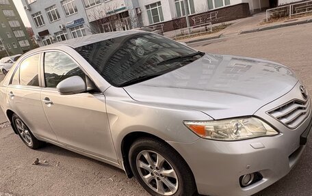 Toyota Camry, 2010 год, 1 000 000 рублей, 2 фотография