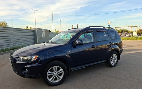 Mitsubishi Outlander III рестайлинг 3, 2011 год, 1 150 000 рублей, 2 фотография