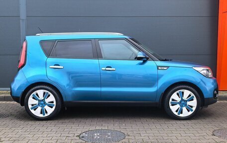 KIA Soul II рестайлинг, 2018 год, 1 649 000 рублей, 3 фотография