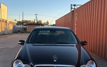 Mercedes-Benz C-Класс, 2004 год, 900 000 рублей, 3 фотография