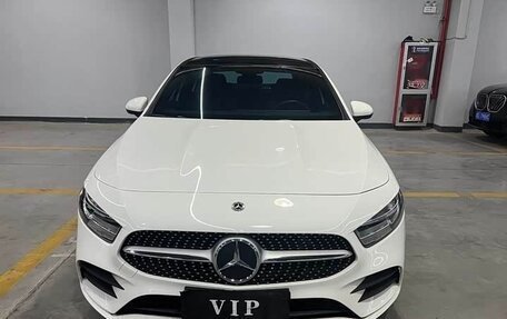 Mercedes-Benz A-Класс, 2022 год, 1 932 000 рублей, 2 фотография