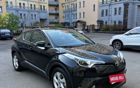 Toyota C-HR I рестайлинг, 2019 год, 2 550 000 рублей, 2 фотография