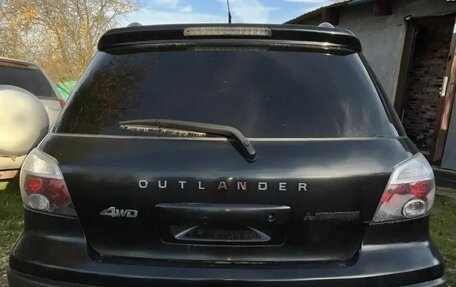 Mitsubishi Outlander III рестайлинг 3, 2005 год, 355 000 рублей, 2 фотография