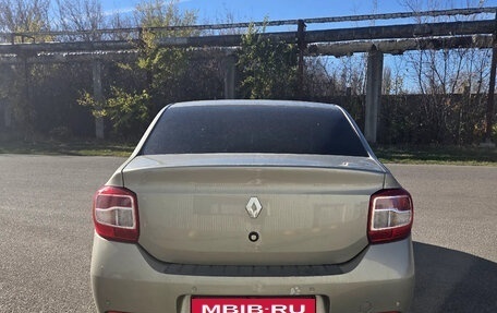 Renault Logan II, 2017 год, 850 000 рублей, 5 фотография