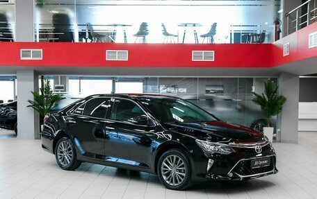 Toyota Camry, 2017 год, 1 950 000 рублей, 3 фотография