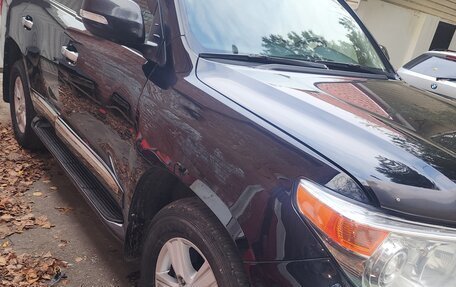 Toyota Land Cruiser 200, 2015 год, 4 250 000 рублей, 2 фотография
