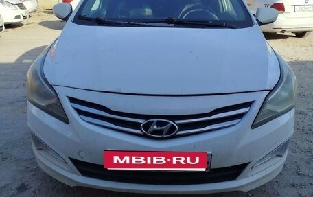 Hyundai Solaris II рестайлинг, 2016 год, 330 000 рублей, 2 фотография