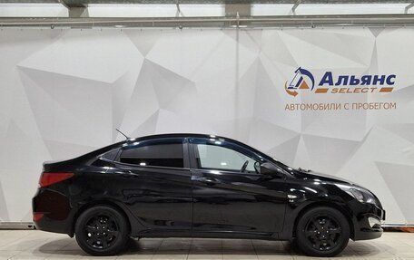 Hyundai Solaris II рестайлинг, 2015 год, 970 000 рублей, 2 фотография