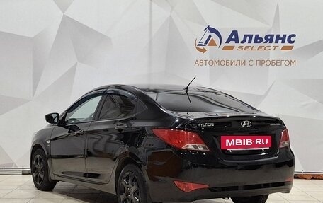 Hyundai Solaris II рестайлинг, 2015 год, 970 000 рублей, 5 фотография
