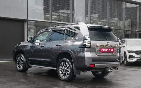 Toyota Land Cruiser Prado 150 рестайлинг, 2022 год, 6 750 000 рублей, 6 фотография
