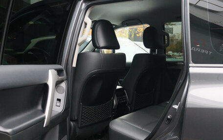 Toyota Land Cruiser Prado 150 рестайлинг, 2022 год, 6 750 000 рублей, 12 фотография