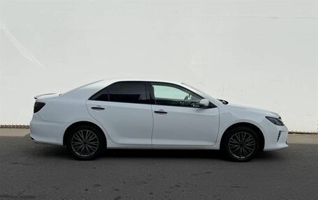 Toyota Camry, 2016 год, 1 370 000 рублей, 4 фотография