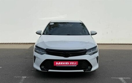 Toyota Camry, 2016 год, 1 370 000 рублей, 2 фотография