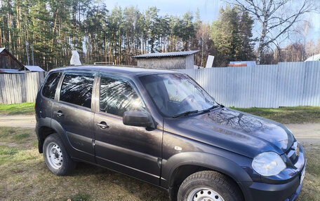 Chevrolet Niva I рестайлинг, 2019 год, 780 000 рублей, 2 фотография