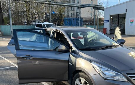 Hyundai Solaris II рестайлинг, 2015 год, 1 100 000 рублей, 6 фотография