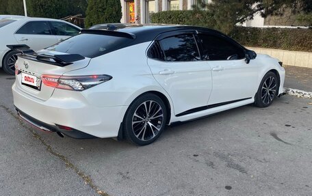 Toyota Camry, 2021 год, 3 000 000 рублей, 3 фотография