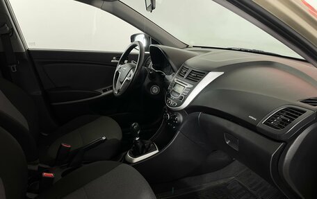 Hyundai Solaris II рестайлинг, 2012 год, 639 000 рублей, 11 фотография