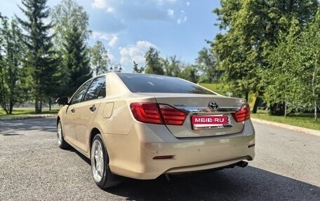 Toyota Camry, 2013 год, 1 585 000 рублей, 4 фотография