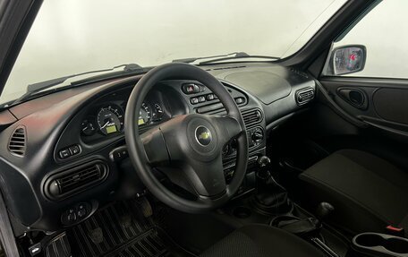 Chevrolet Niva I рестайлинг, 2018 год, 640 000 рублей, 9 фотография