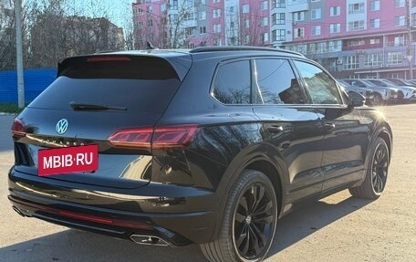 Volkswagen Touareg III, 2019 год, 4 700 000 рублей, 4 фотография
