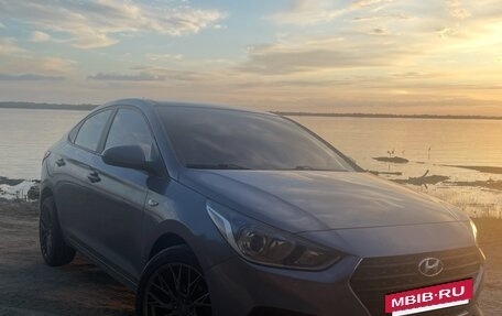 Hyundai Solaris II рестайлинг, 2020 год, 1 000 000 рублей, 4 фотография