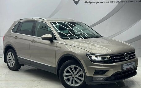 Volkswagen Tiguan II, 2019 год, 2 549 000 рублей, 3 фотография