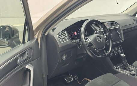 Volkswagen Tiguan II, 2019 год, 2 549 000 рублей, 10 фотография