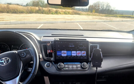 Toyota RAV4, 2019 год, 2 730 000 рублей, 5 фотография