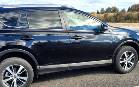 Toyota RAV4, 2019 год, 2 730 000 рублей, 4 фотография