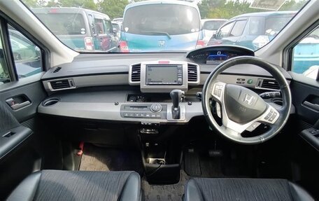 Honda Freed I, 2012 год, 675 000 рублей, 10 фотография
