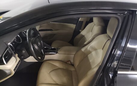 Toyota Camry, 2019 год, 2 075 000 рублей, 5 фотография