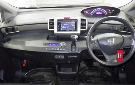 Honda Freed I, 2014 год, 710 000 рублей, 4 фотография