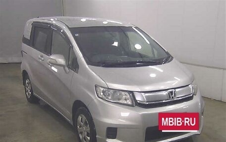 Honda Freed I, 2014 год, 710 000 рублей, 7 фотография