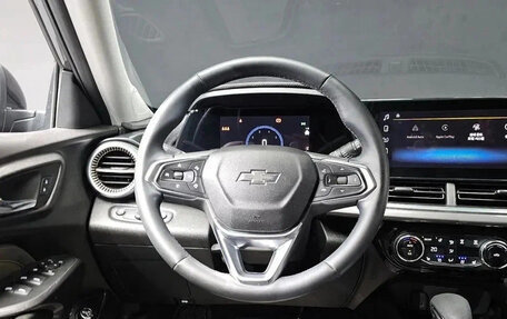 Chevrolet Trax, 2023 год, 1 350 000 рублей, 6 фотография