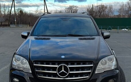 Mercedes-Benz M-Класс, 2010 год, 1 800 000 рублей, 4 фотография