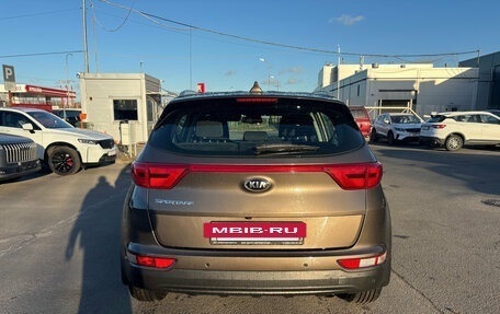 KIA Sportage IV рестайлинг, 2017 год, 1 789 000 рублей, 6 фотография