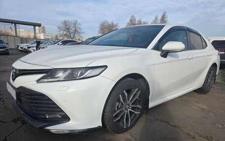 Toyota Camry, 2020 год, 2 380 000 рублей, 1 фотография