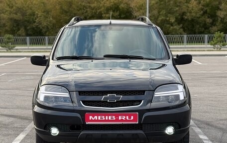 Chevrolet Niva I рестайлинг, 2011 год, 465 000 рублей, 1 фотография