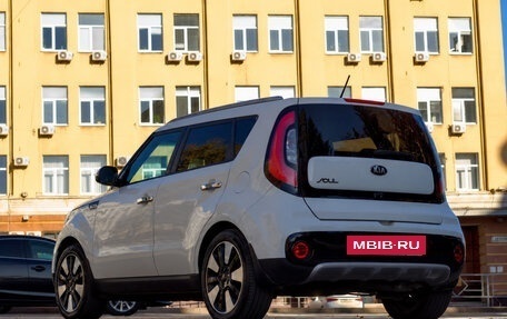 KIA Soul II рестайлинг, 2018 год, 2 000 000 рублей, 2 фотография
