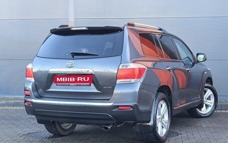 Toyota Highlander III, 2010 год, 2 099 000 рублей, 4 фотография