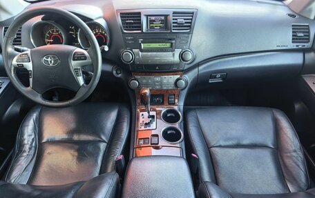 Toyota Highlander III, 2010 год, 2 099 000 рублей, 6 фотография
