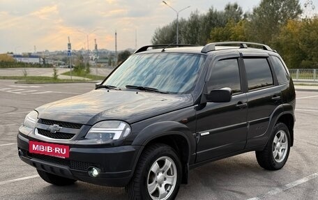 Chevrolet Niva I рестайлинг, 2011 год, 465 000 рублей, 2 фотография