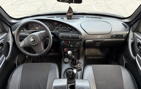 Chevrolet Niva I рестайлинг, 2011 год, 465 000 рублей, 24 фотография