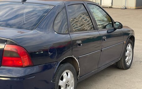 Opel Vectra B рестайлинг, 2000 год, 240 000 рублей, 3 фотография