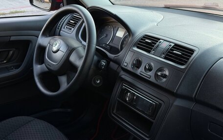 Skoda Fabia II, 2011 год, 570 000 рублей, 9 фотография