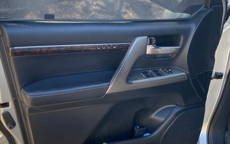 Toyota Land Cruiser 200, 2011 год, 3 050 000 рублей, 13 фотография