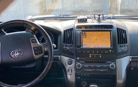 Toyota Land Cruiser 200, 2011 год, 3 050 000 рублей, 12 фотография