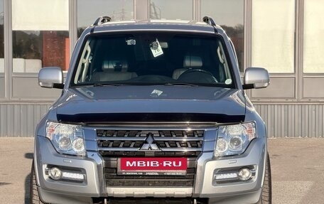 Mitsubishi Pajero IV рестайлинг 2, 2015 год, 2 299 000 рублей, 3 фотография